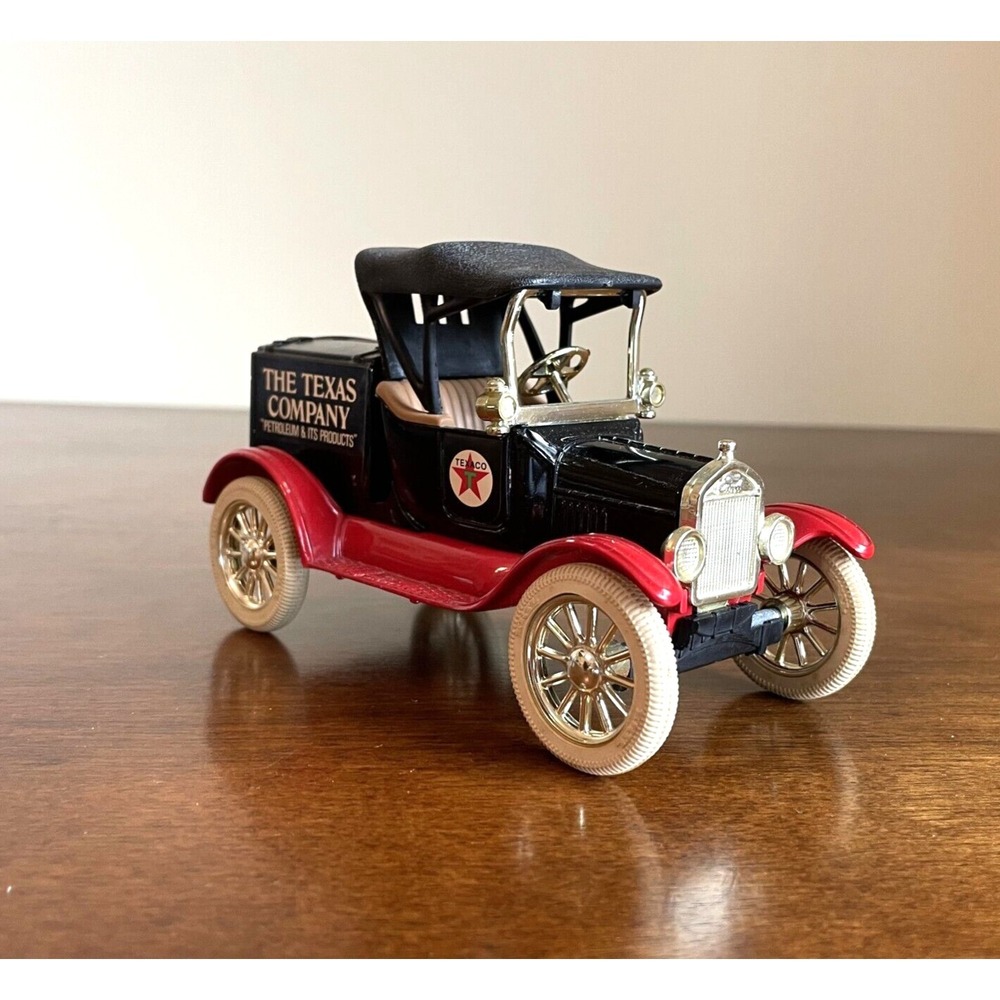 1918 Ford Runabout Coin Bank with Key Texaco Limited Edition Collector Series #5